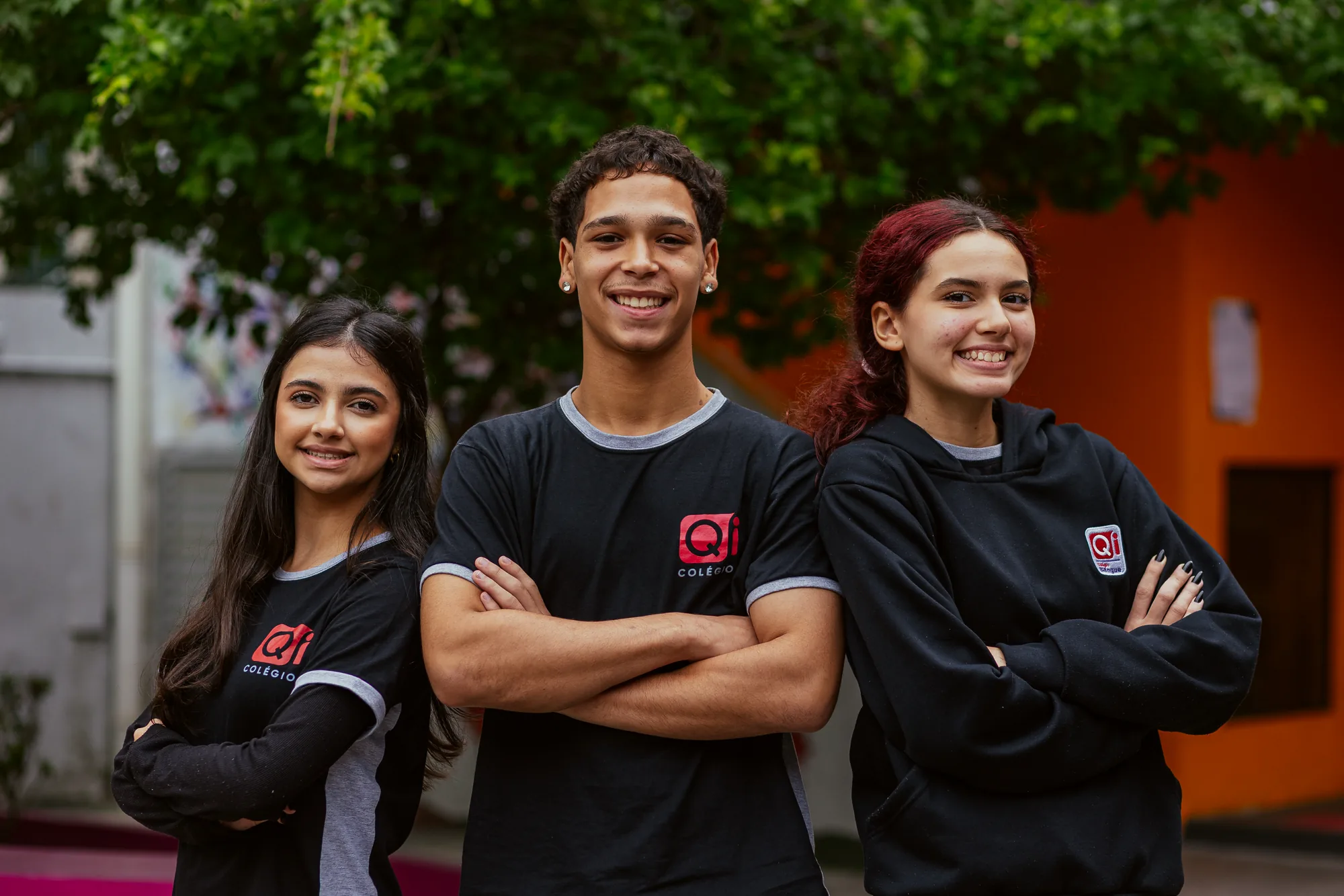 Estudantes do Colégio QI reunidos no pátio